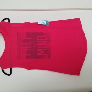 NWT Old Navy Active Go Dry Women Tank Top in Small